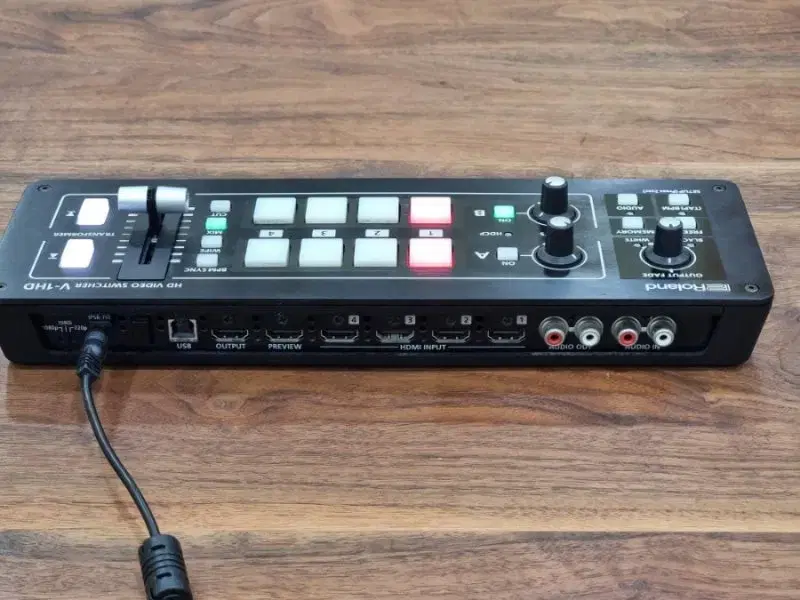 Roland 비디오 스위쳐 V-1HD 중고